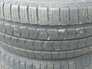 Vând 2 roti 215/60 R16C foto 8