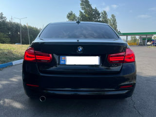 BMW 3 Series foto 5