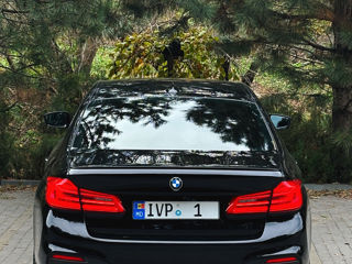 BMW 5 Series foto 4