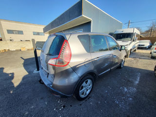 Renault Scenic foto 2