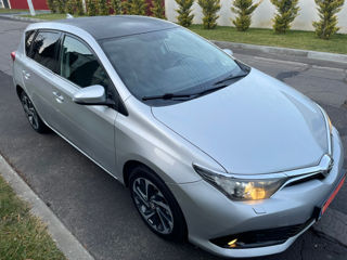 Toyota Auris foto 4