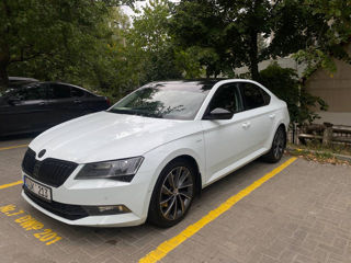 Skoda Superb foto 2