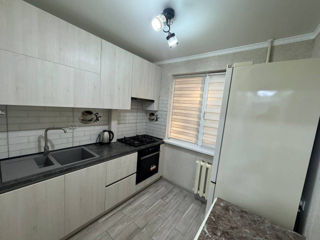 Apartament cu 2 camere, 42 m², Botanica, Chișinău