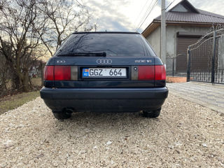 Audi 100 foto 4