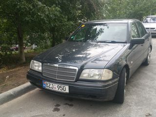 Mercedes C Class foto 1