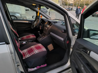 Opel Zafira foto 11