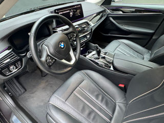 BMW 5 Series foto 8