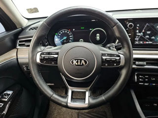 KIA K5 foto 9