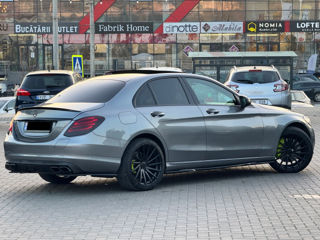 Mercedes C-Class foto 4