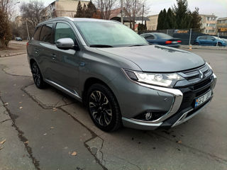 Mitsubishi Outlander foto 8