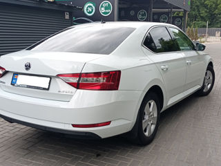 Skoda Superb foto 4