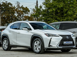 Lexus UX foto 1