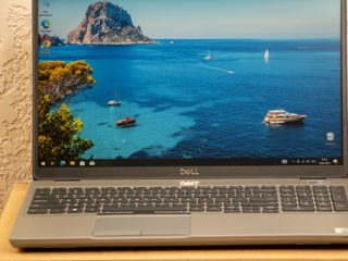 Dell Precision 3551/ Core I7 10850H/ 32Gb Ram/ Nvidia P620/ 500Gb SSD/ 15.6" FHD IPS!!! foto 4