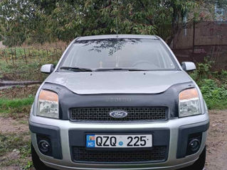 Ford Fusion foto 3