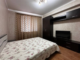 Apartament cu 1 cameră, 54 m², Buiucani, Chișinău foto 2