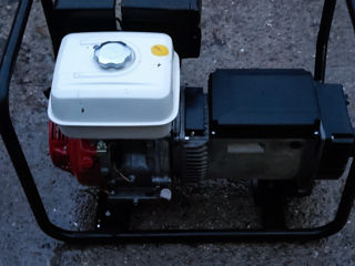 Generator original Honda de 4,75kva foto 4