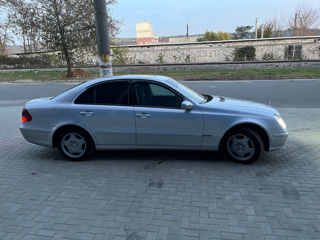 Mercedes E-Class foto 5