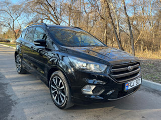 Ford Kuga foto 2