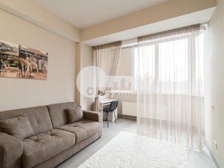 Apartament cu 2 camere, 80 m², Botanica, Chișinău foto 4