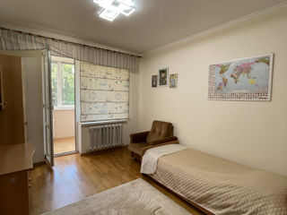Apartament cu 3 camere, 126 m², Buiucani, Chișinău foto 9