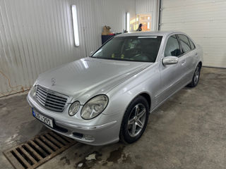 Mercedes E-Class foto 3