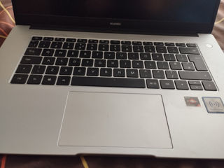 Huawei matebook D15 Ryzen 5500U