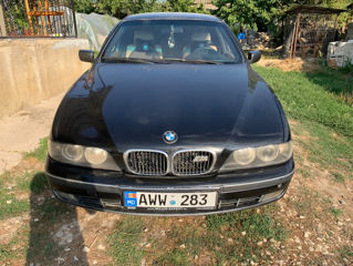 BMW 5 Series foto 2