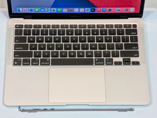 MacBook Air Retina 2022 (Apple M1/16Gb Ram/256Gb SSD/13.3" Retina) foto 5