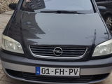 Opel Zafira foto 1