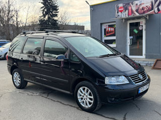 Volkswagen Sharan foto 2