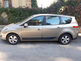 Renault Grand Scenic foto 2