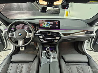 BMW 5 Series foto 6