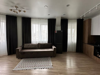 Apartament cu 2 camere, 77 m², Poșta Veche, Chișinău foto 3