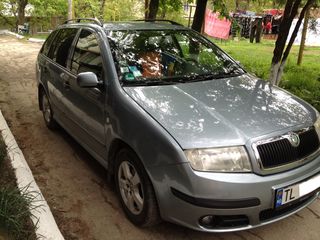 Skoda Fabia foto 2