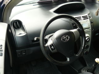 Toyota Yaris foto 7