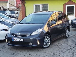 Toyota Prius + foto 1