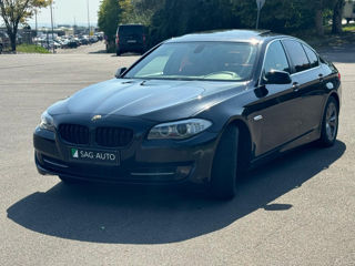 BMW 5 Series foto 1