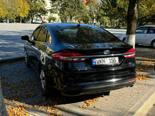 Ford Fusion foto 3