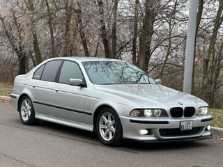 BMW 5 Series foto 5