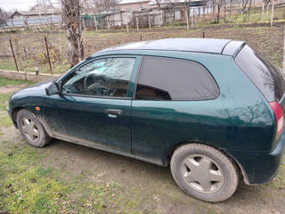 Mitsubishi Colt foto 3