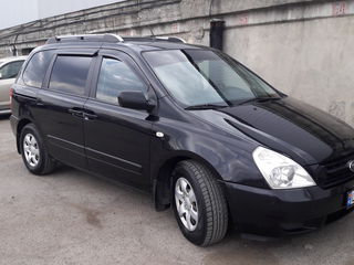 KIA Carnival foto 1