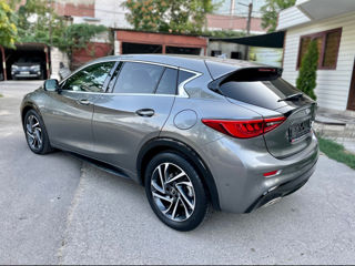 Infiniti Q30 foto 7