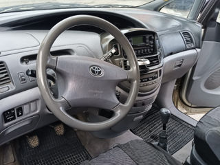 Toyota Previa foto 4