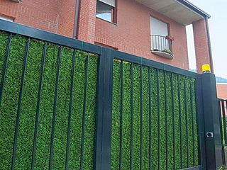 Gard verde artificial.Искусственный зеленый забор.