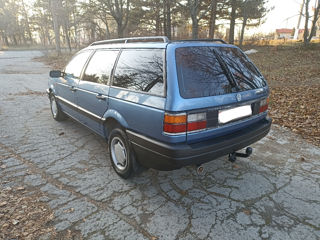 Volkswagen Passat foto 4