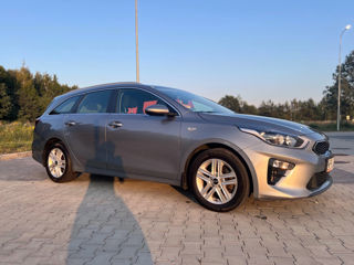 KIA Ceed foto 1