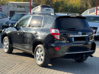 Toyota Rav 4 foto 3