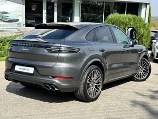 Porsche Cayenne Coupe foto 6