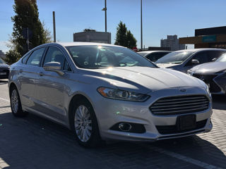 Ford Fusion foto 2