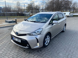 Toyota Prius + foto 8